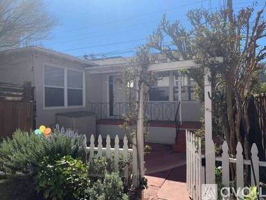 Main picture of 1105 Laguna Ave