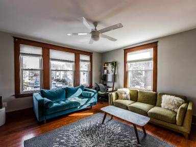 Main picture of 232 Conant St