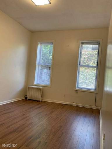 Main picture of 414 E 34th St