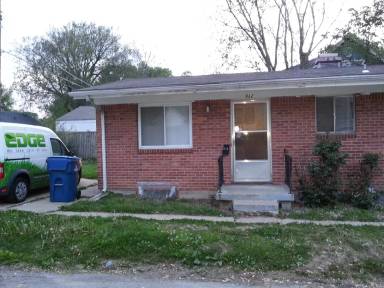 Main picture of 912 S Fairview Ave