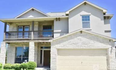 Main picture of 3202 Munoz St