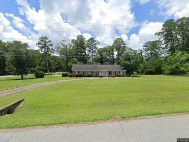 Main picture of 2701 Cambridge Rd