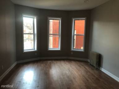 Main picture of 105 N High St