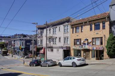 Main picture of 1240 Castro St