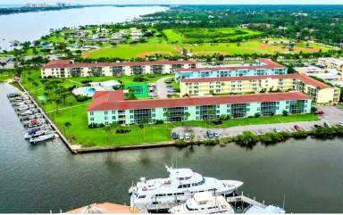 Main picture of 719 S Beach St