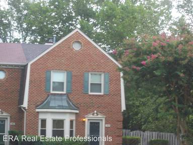 Main picture of 707 Creekside Cres