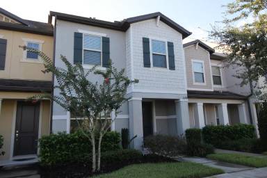 Main picture of 2699 Mead Ave