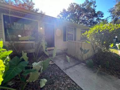 Main picture of 2490 SW 14th Dr