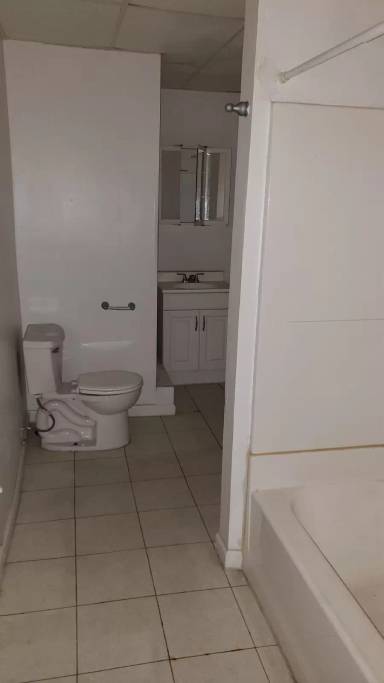 Main picture of 697 Clinton Ave S