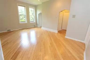 Main picture of 733 Maryland Ave