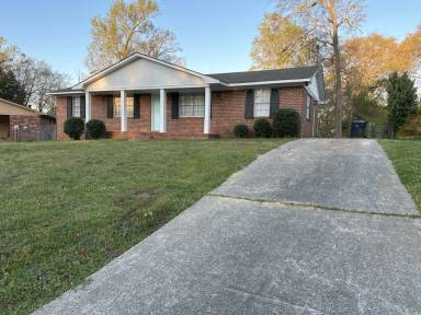 Main picture of 2609 Dublin Dr