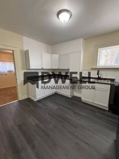 Main picture of 1111 4th St NW