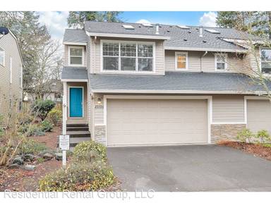 Main picture of 8686 NE Rockspring St