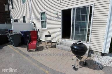 Main picture of 15 Saybrook St