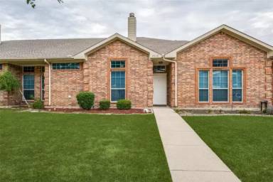 Main picture of 1610 Poinsettia Blvd