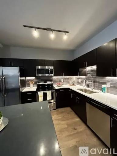 Main picture of 2004 Chestnut Pl