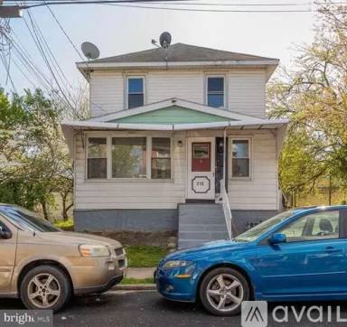 Main picture of 816 Greenhill Rd