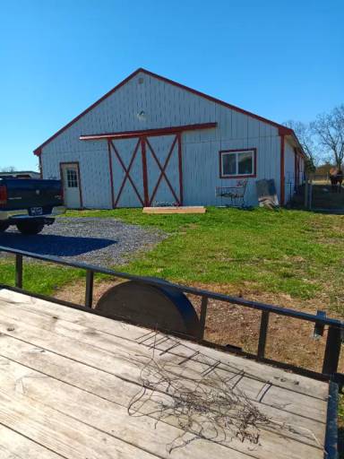 Main picture of 8293 Leetown Rd