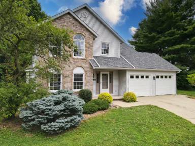 Main picture of 902 S Rainier Ct