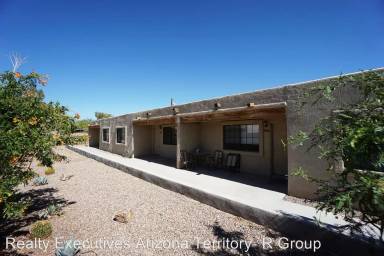 Main picture of 1743 N Palo Verde Blvd
