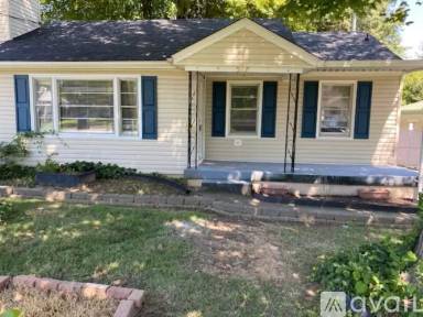 Main picture of 313 Hillview Dr