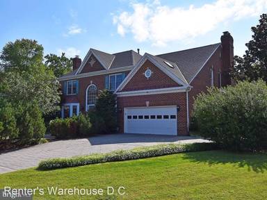 Main picture of 9175 Rosemary Lena Way
