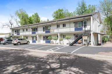 Main picture of 803 Yuma St