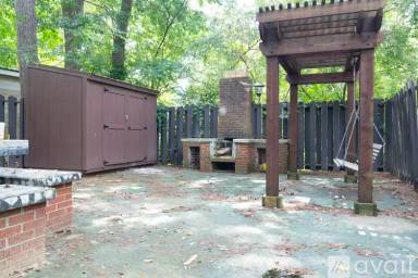 Main picture of 793 East Ave