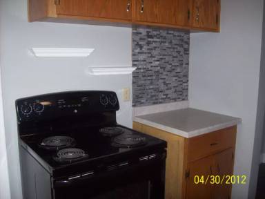 Main picture of 647 N Walnut St