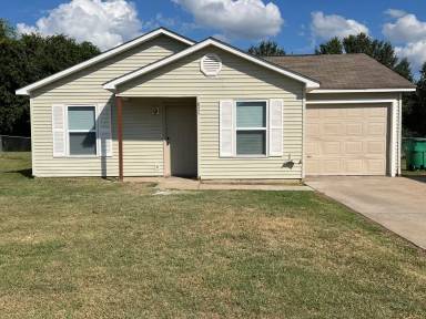 Main picture of 825 S 39th St