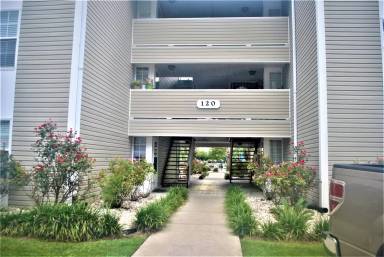 Main picture of 120 Spanish Oak Ct