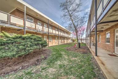 Main picture of 3100 Arsenal St