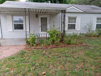 Main picture of 6444 N East Park View St