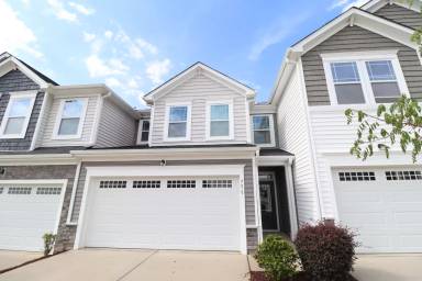 Main picture of 755 Amarra Dr