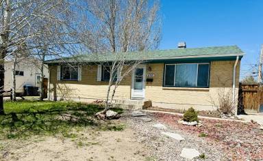 Main picture of 4016 E 8th St