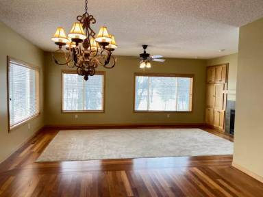 Main picture of 2219 Baneberry Way W