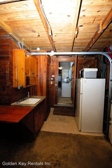 Main picture of 300 S Andrews Ave