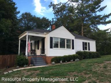 Main picture of 1354 N Enota Ave NW