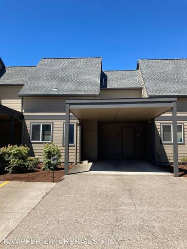 Main picture of 1315 SW Maple Tree Ct