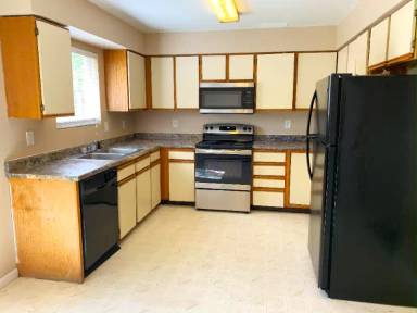 Main picture of 1700 Erin Ct