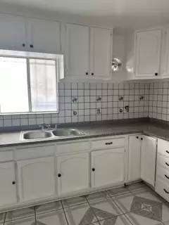 Main picture of 1557 W 29th St