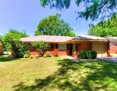 Main picture of 418 Margaret Dr