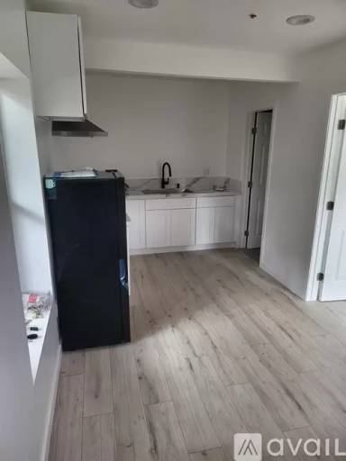 Main picture of 3501 Dahlia Ave
