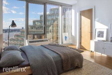 Main picture of Instrata at Mercedes House