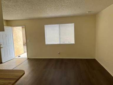 Main picture of 17408 Sequoia St