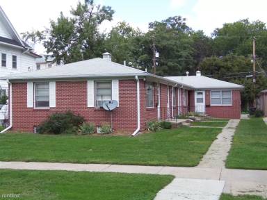 Main picture of 1424 B St