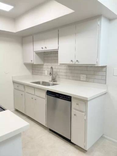 Main picture of 2937 E Beck Ln Apartments
