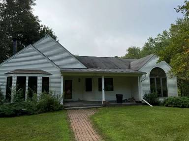 Main picture of 40 Brook Rd