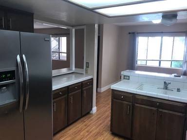 Main picture of 7735 Newman Ave
