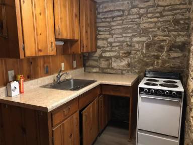 Main picture of 813 Moro St